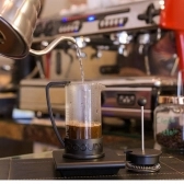 Café Camilo Especial Caramelo Caparaó 250g EM GRÃOS 100% Arábica
